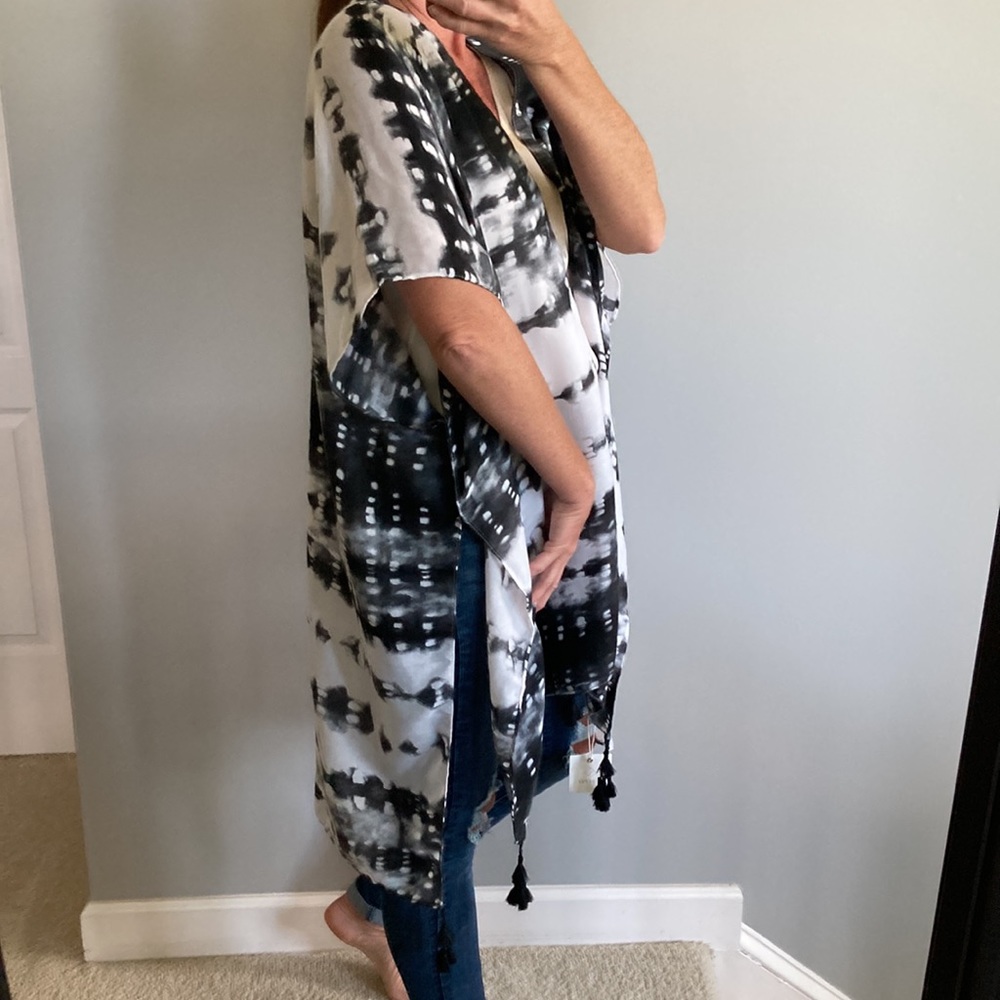 Tie Dye Print Boho Kimono - Picture 4 of 9